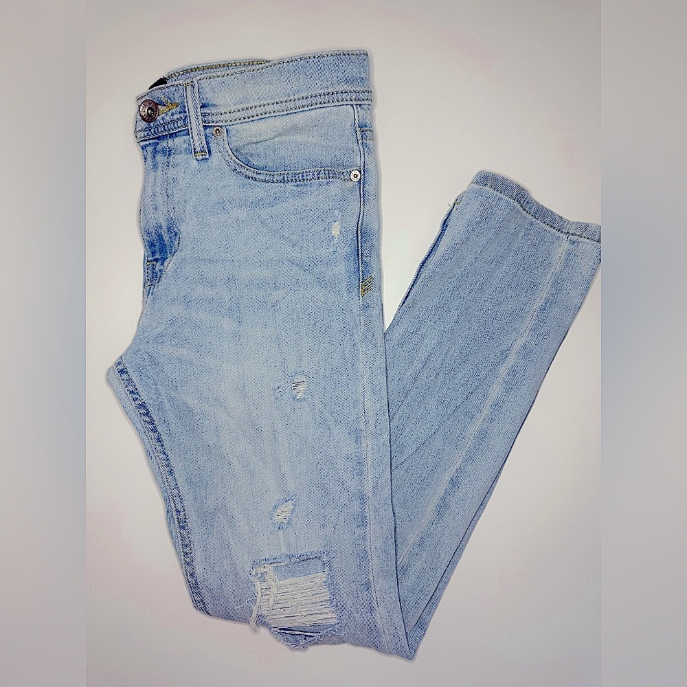 BDG (urban outfitters), skinny stretch, light wash, mid rise, ripped style?